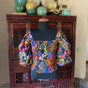 ***NWT*** LIVE 4 TRUTH CROP TOP